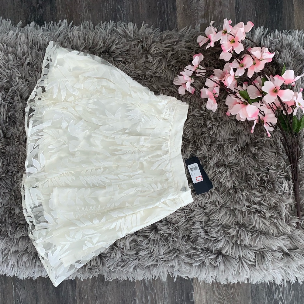 Guess Letizia Seashell white Skirt- NWT